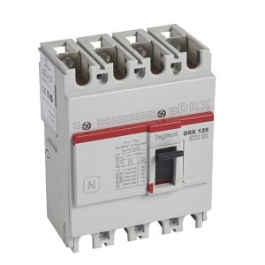 Отзывы Автоматический выключатель в литом корпусе DRX125 термомагнитный фиксированный 4P 75А 20kA (автомат)