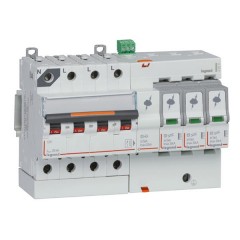 Разрядник Legrand 3P+N тип Т2 Imax 40 кА 255-320В 8 модуля с автоматическим выключателем С25