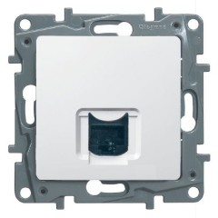 Розетка компьютерная Legrand Etika 1xRJ45 кат. 6e UTP, белый