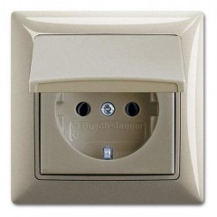 Розетка с заземлением IP44 ABB Basic 55 в сборе цвет шампань с рамкой (20 EUCKD-93-50)