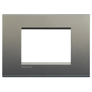 Обзор LivingLight Рамка прямоугольная, 3 модуля, цвет Серый шелк
