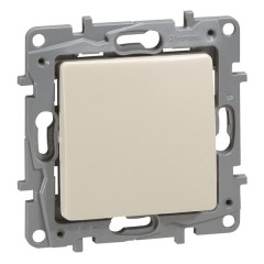 Переключатель IP44 Legrand Etika безвинтовые зажимы слоновая кость