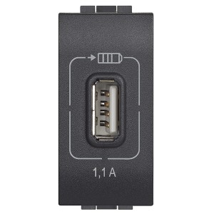 Обзор Розетка USB для зарядки мобильных устройств 1,1А 230/5В. 1 модуль LivingLight Антрацит