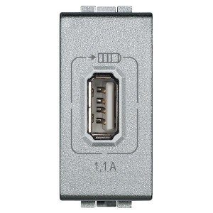 Обзор Розетка USB для зарядки мобильных устройств 1,1А 230/5В. 1 модуль LivingLight Алюминий