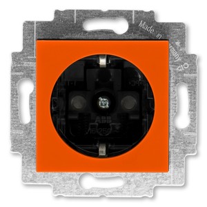Розетка ABB Levit с заземлением со шторками 16А оранжевый / дымчатый чёрный (5520H-A03457 66W)