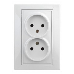 Розетка 2х2P 16А 250В IP20 Intro Plano, белый 1-204-01