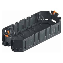 Универсальная монтажная коробка OBO Bettermann UT3 3xModul45 для установки в лючок, без накладки